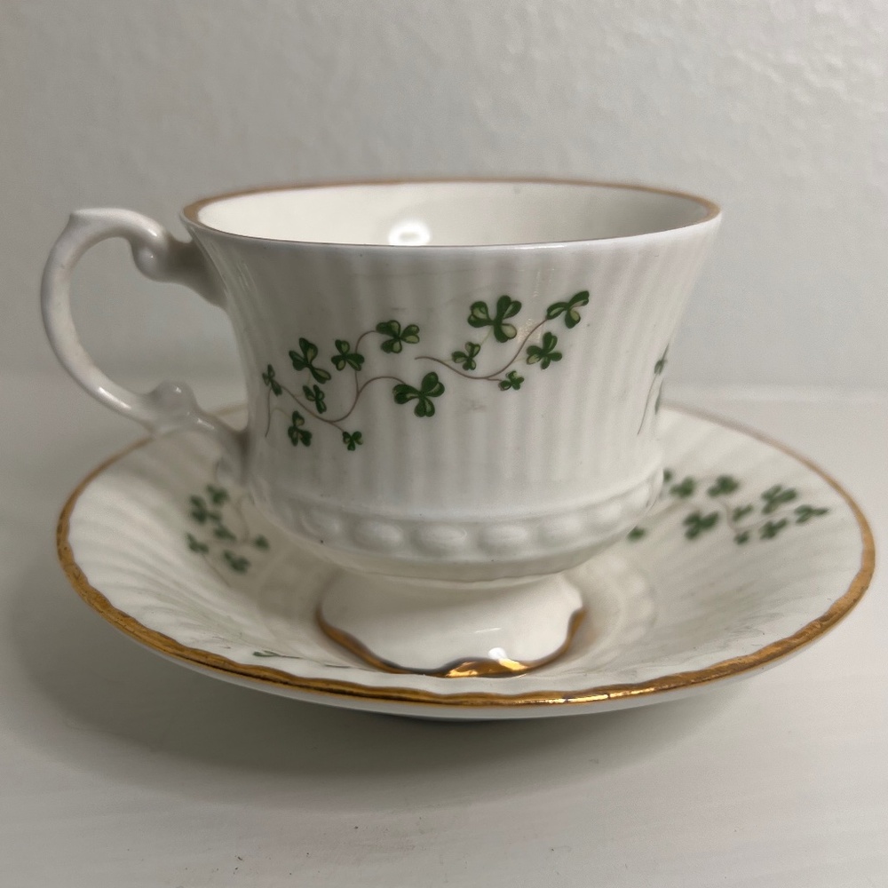Vintage Royal Stewart Ribbed Trellis Shamrock Tea Cup & Saucer w/Gold Trim